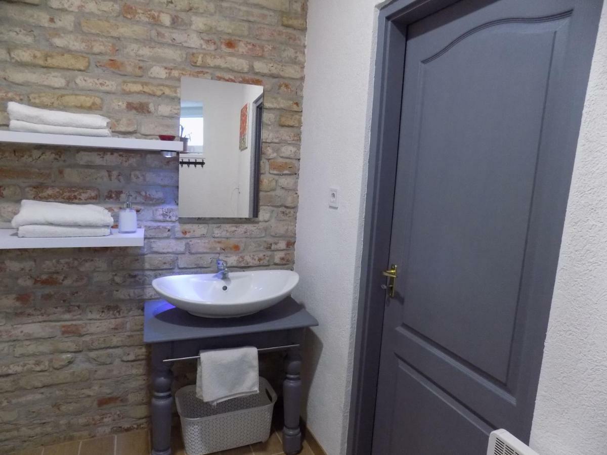 Koller Apartmanház Sárvár Kültér fotó